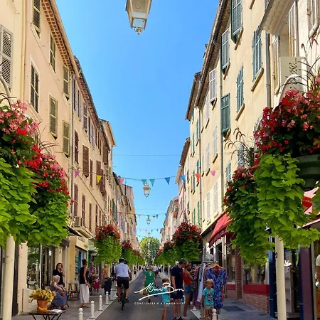 Lo Duplex Climatisé Avec Terrasse 4 Couchages Au Cœur De Tolone